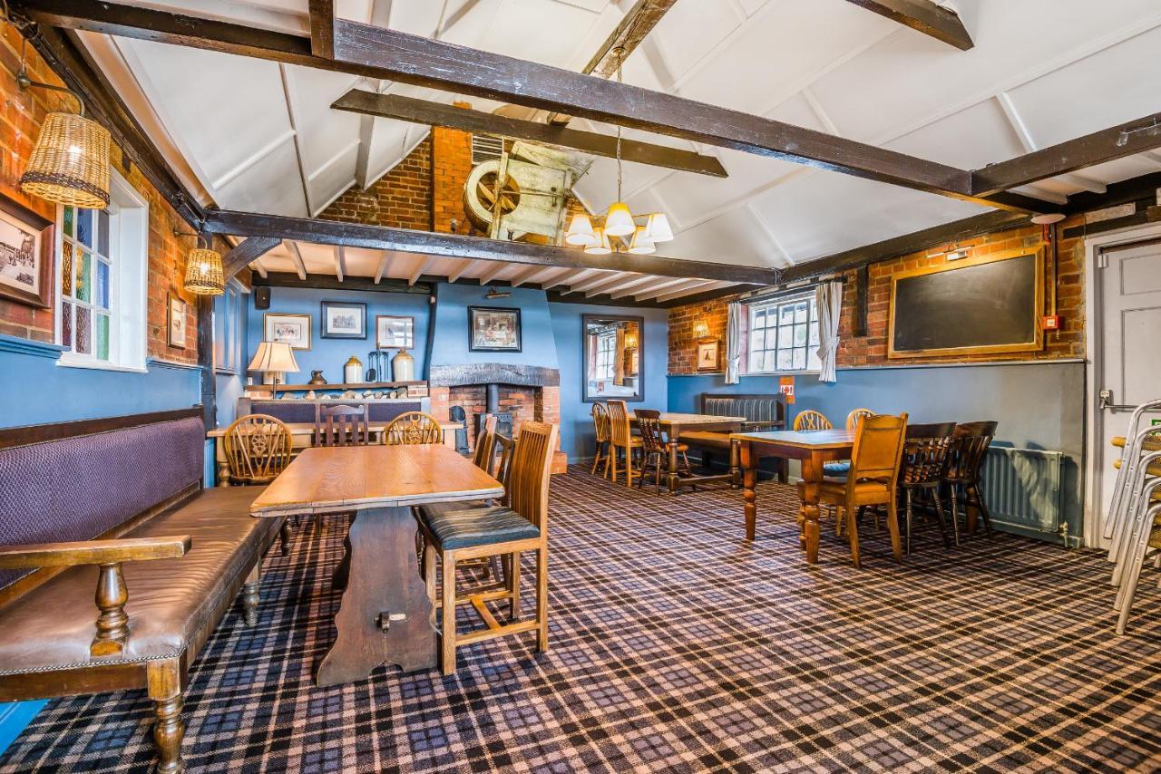 Bed and Breakfast The Walhampton Arms à Lymington Extérieur photo
